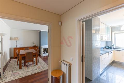 Apartamento T3 para arrendar com Vista Mar em Matosinhos – Frente à Praia
