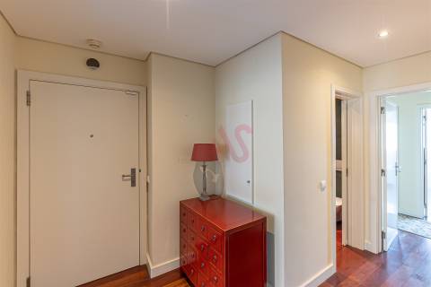 Apartamento T3 para arrendar com Vista Mar em Matosinhos – Frente à Praia