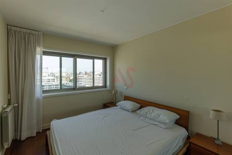 Apartamento T3 para arrendar com Vista Mar em Matosinhos – Frente à Praia