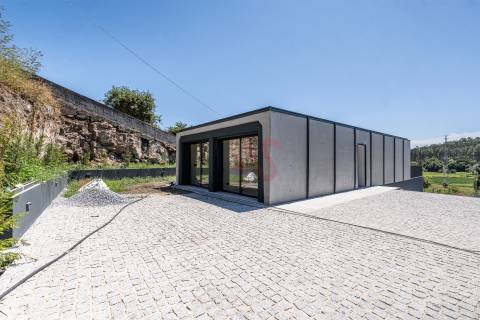 Moradia Térrea T3 com Piscina &#124; Nova &#124; Leitões, Guimarães