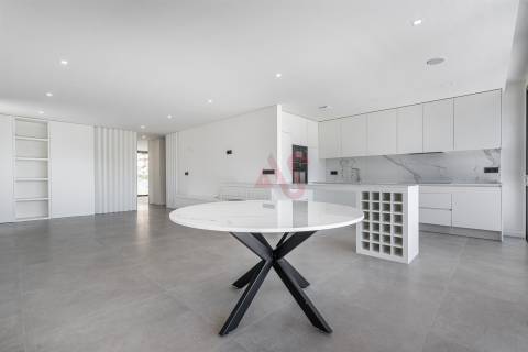 Moradia Térrea T3 com Piscina &#124; Nova &#124; Leitões, Guimarães