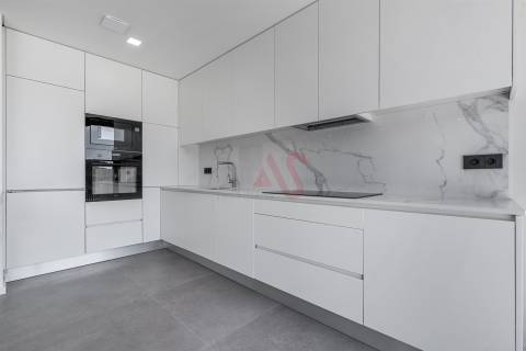 Moradia Térrea T3 com Piscina &#124; Nova &#124; Leitões, Guimarães
