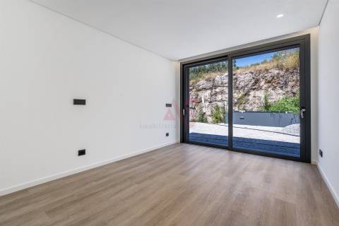 Moradia Térrea T3 com Piscina &#124; Nova &#124; Leitões, Guimarães