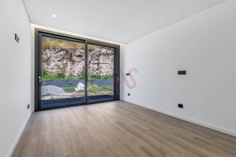 Moradia Térrea T3 com Piscina &#124; Nova &#124; Leitões, Guimarães