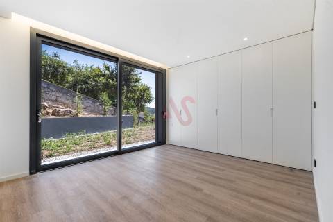 Moradia Térrea T3 com Piscina &#124; Nova &#124; Leitões, Guimarães