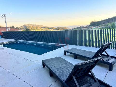 Moradia Térrea T3 com Piscina | Nova | Leitões, Guimarães