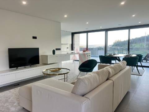 Moradia Térrea T3 com Piscina | Nova | Leitões, Guimarães