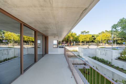 Apartamento T2 NOVO de LUXO no Miramar Tower no Porto