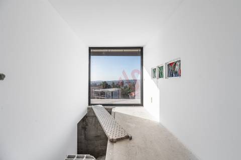 Moradia T3 em Construção com Piscina – Roriz, Santo Tirso