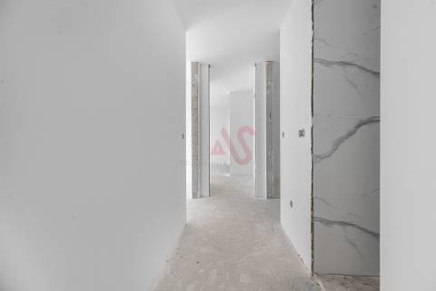Moradia T3 em Construção com Piscina – Roriz, Santo Tirso