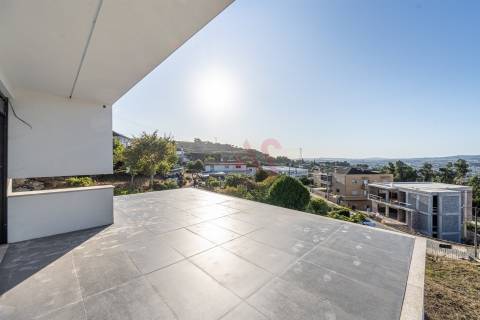 Moradia T3 em Construção com Piscina – Roriz, Santo Tirso