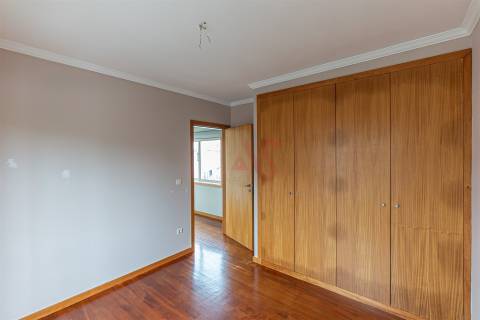 Moradia T3 em Matosinhos – Espaço, Conforto e Localização!