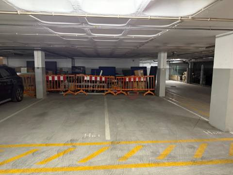 Escritório em Ermesinde, Valongo com 2 lugares de estacionamento