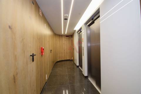 Apartamento T2 NOVO em Famões, Odivelas