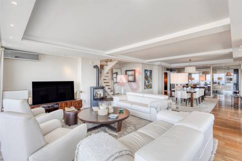 Penthouse Duplex Exclusiva – Primeira Linha de Mar em Canidelo, Vila Nova de Gaia