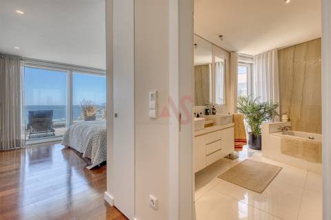 Penthouse Duplex Exclusiva – Primeira Linha de Mar em Canidelo, Vila Nova de Gaia
