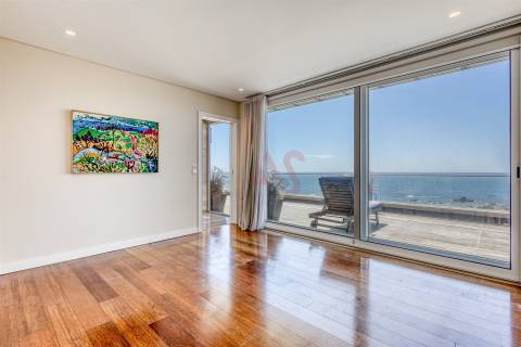 Penthouse Duplex Exclusiva – Primeira Linha de Mar em Canidelo, Vila Nova de Gaia