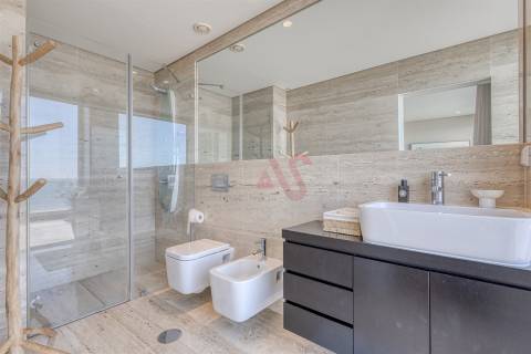 Penthouse Duplex Exclusiva – Primeira Linha de Mar em Canidelo, Vila Nova de Gaia