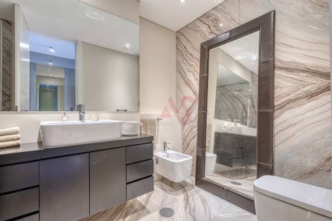 Penthouse Duplex Exclusiva – Primeira Linha de Mar em Canidelo, Vila Nova de Gaia