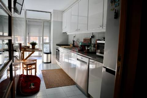 Apartamento T2 – 4.º Andar | São Romão do Coronado