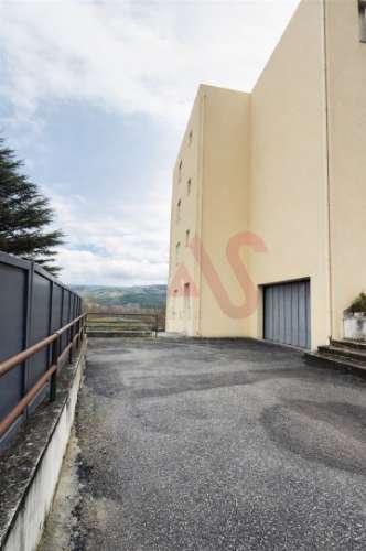 Apartamento T3 Totalmente Remodelado | Em Frente ao Parque Ribeirinho de Tarouca