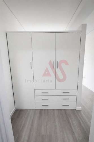 Apartamento T3 Totalmente Remodelado | Em Frente ao Parque Ribeirinho de Tarouca