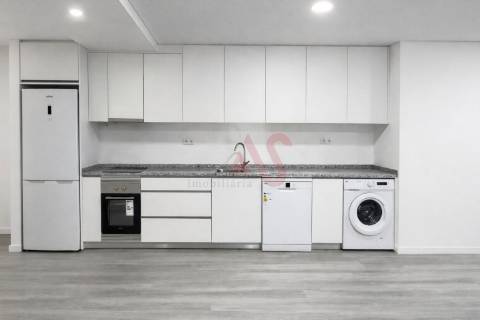 Apartamento T3 Totalmente Remodelado | Em Frente ao Parque Ribeirinho de Tarouca