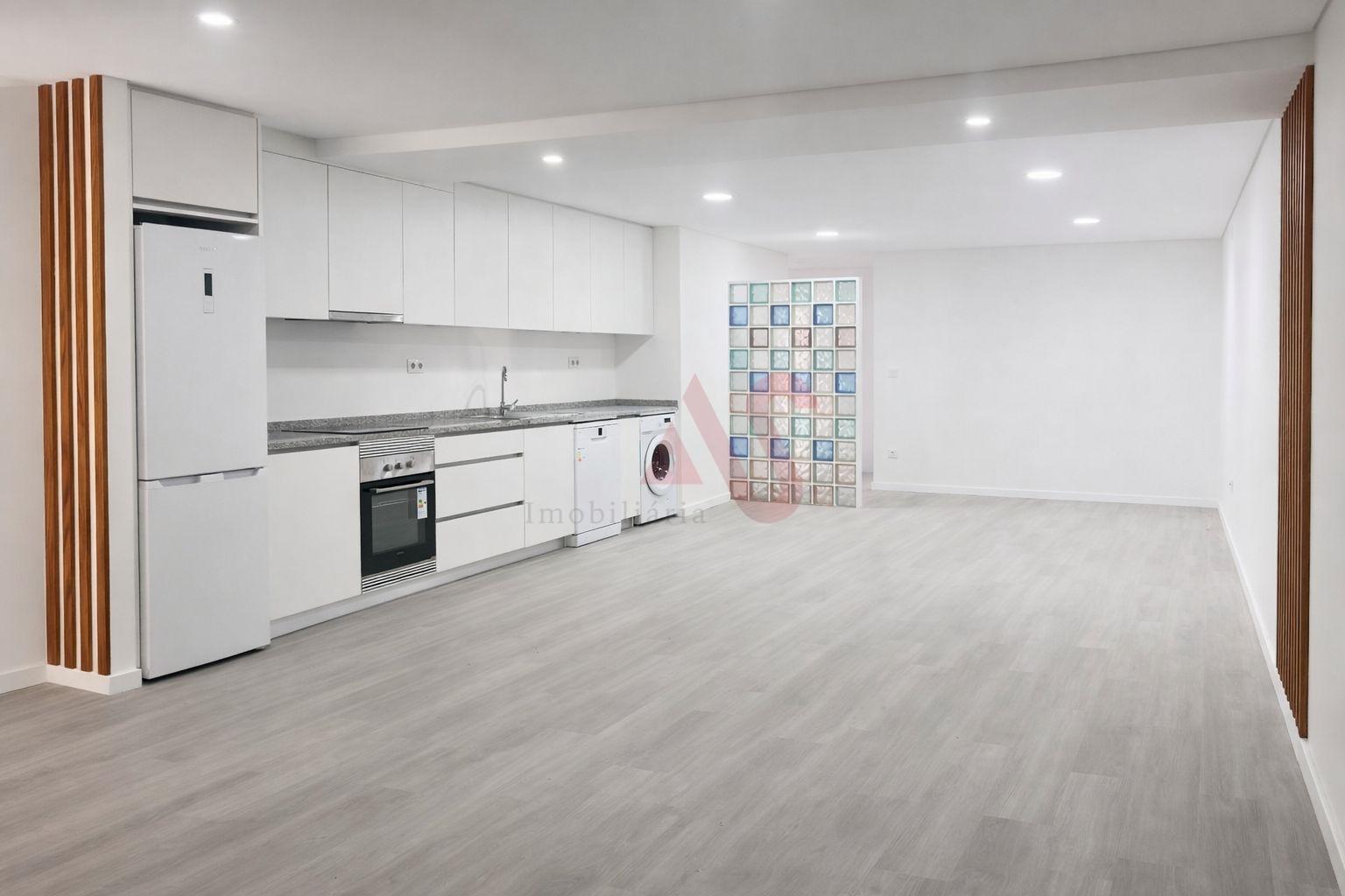 Apartamento T3 Totalmente Remodelado | Em Frente ao Parque Ribeirinho de Tarouca