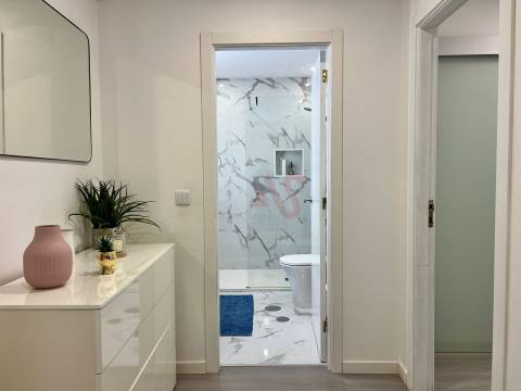 T3 com 2 suítes e terraço privado 34 m² em Águas Santas, Maia