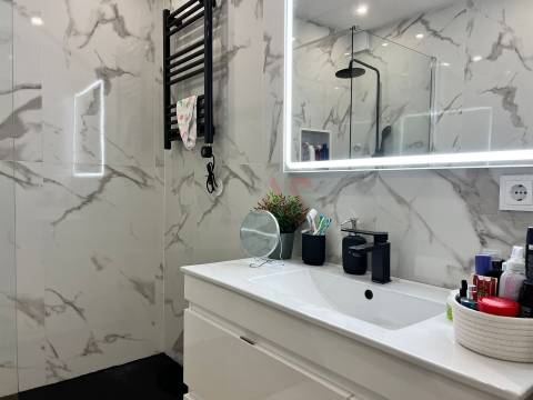 T3 com 2 suítes e terraço privado 34 m² em Águas Santas, Maia