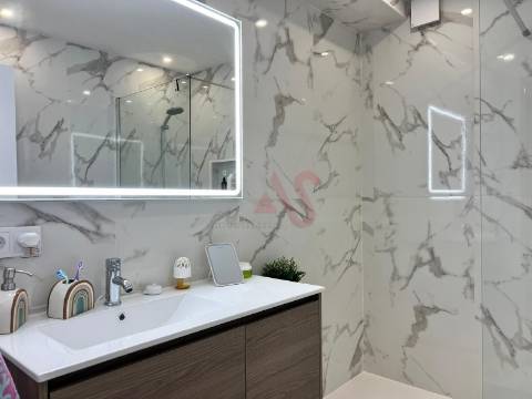 T3 com 2 suítes e terraço privado 34 m² em Águas Santas, Maia