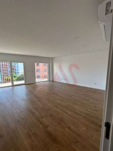 Apartamento T2 NOVO na Urbanização Colinas do Cruzeiro em Odivelas