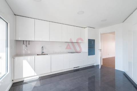 Apartamento T3 NOVO na Urbanização Colinas do Cruzeiro, em Odivelas