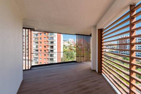 Apartamento T3 NOVO na Urbanização Colinas do Cruzeiro, em Odivelas