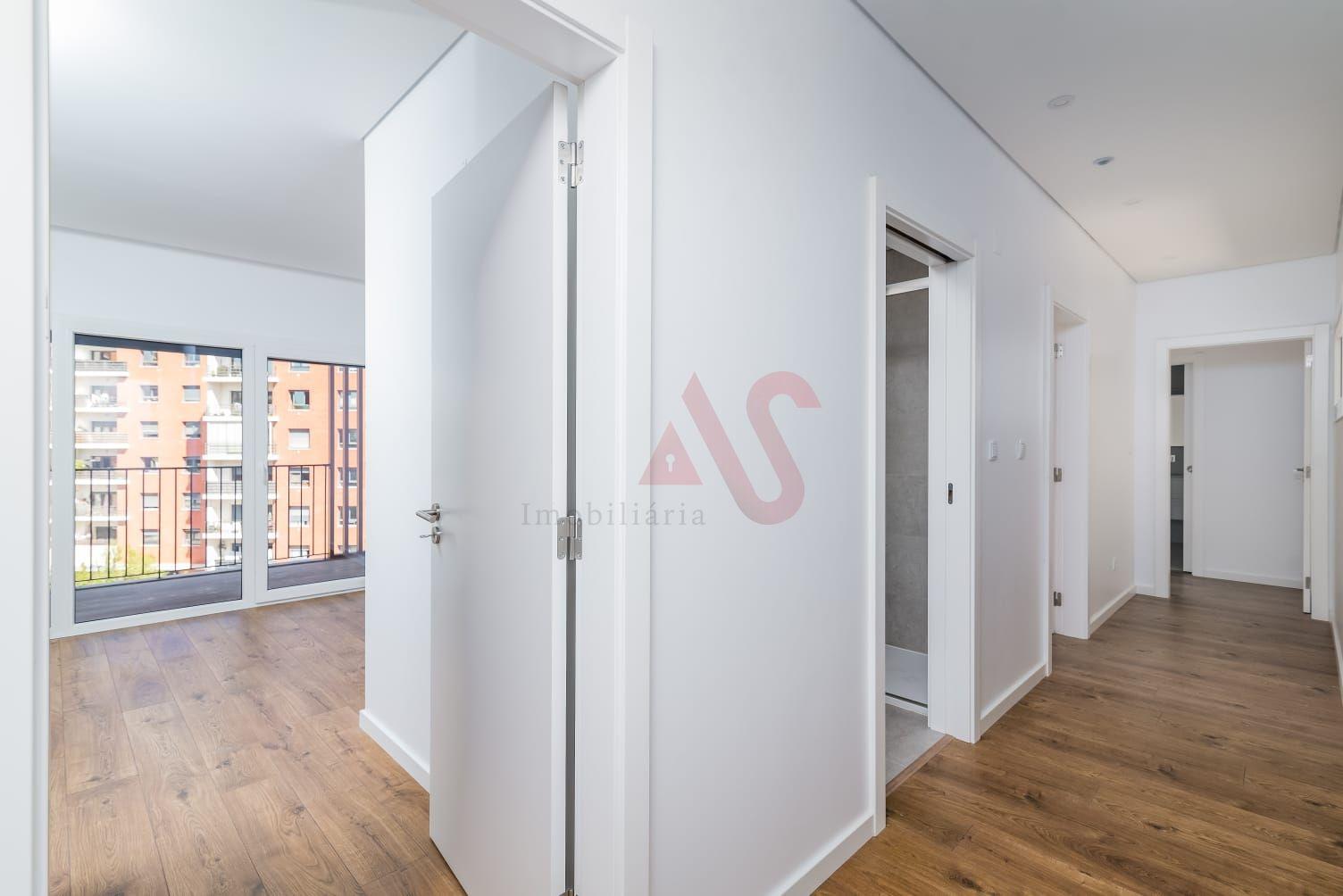 Apartamento T3 NOVO na Urbanização Colinas do Cruzeiro, em Odivelas