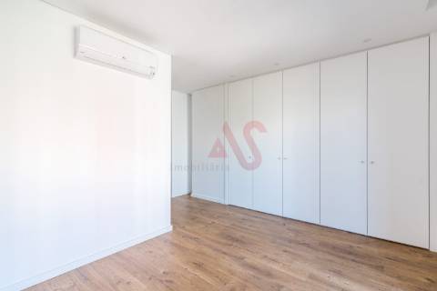 Apartamento T3 NOVO na Urbanização Colinas do Cruzeiro, em Odivelas