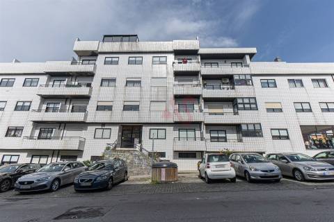 T2 totalmente renovado em Custóias, Matosinhos