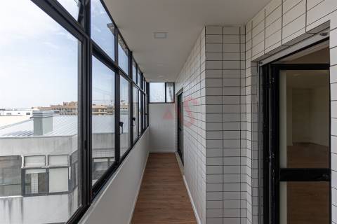 T2 totalmente renovado em Custóias, Matosinhos