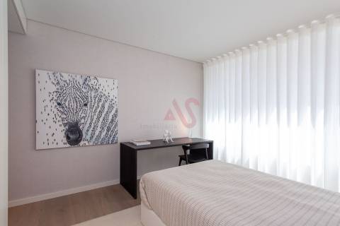 Apartamento T0 NOVOS desde 490.000€ no Empreendimento Prata Riverside Village