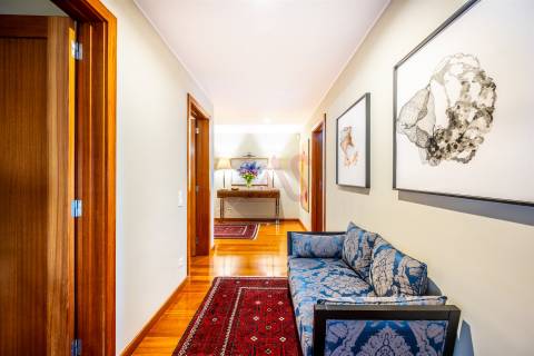 Apartamento T4 de luxo com vistas mar em Leça da Palmeira