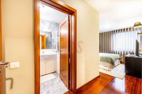 Apartamento T4 de luxo com vistas mar em Leça da Palmeira