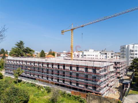 Apartamento T1+1 em construção localizado em Paranhos