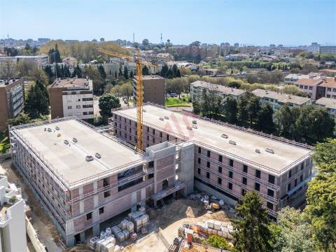 Apartamento T1+1 em construção localizado em Paranhos