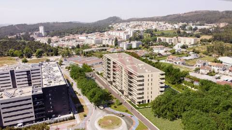 Apartamento T2 com suíte e Varanda localizado em Valongo