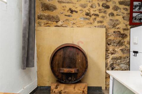 T0 situado na Rua do Monte Coimbra, Vila Nova de Gaia