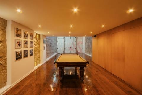 Moradia de luxo localizada no coração da cidade do Porto