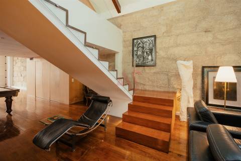 Moradia de luxo localizada no coração da cidade do Porto