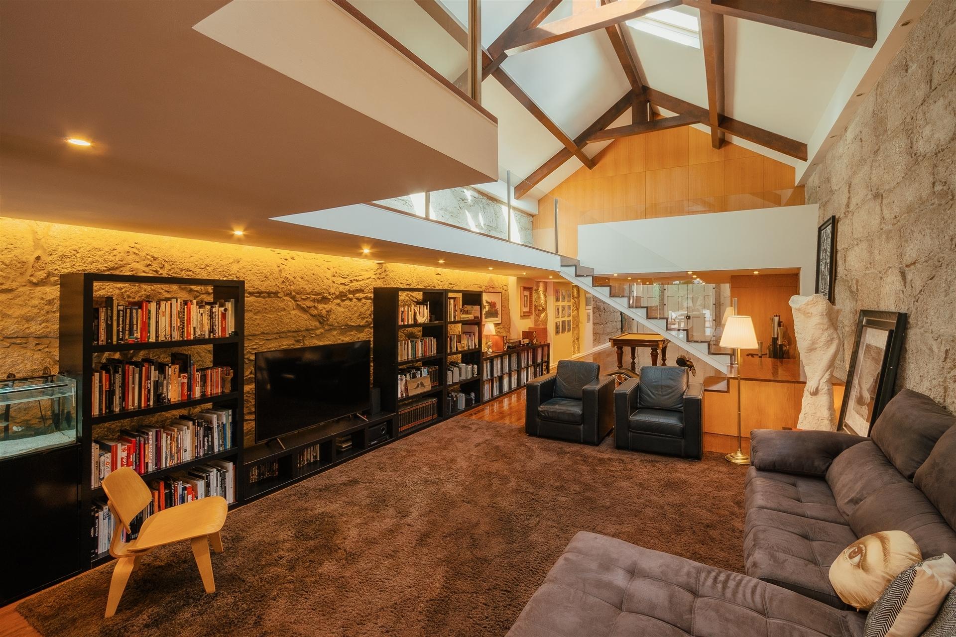 Moradia de luxo localizada no coração da cidade do Porto