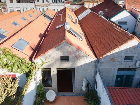 Moradia de luxo localizada no coração da cidade do Porto