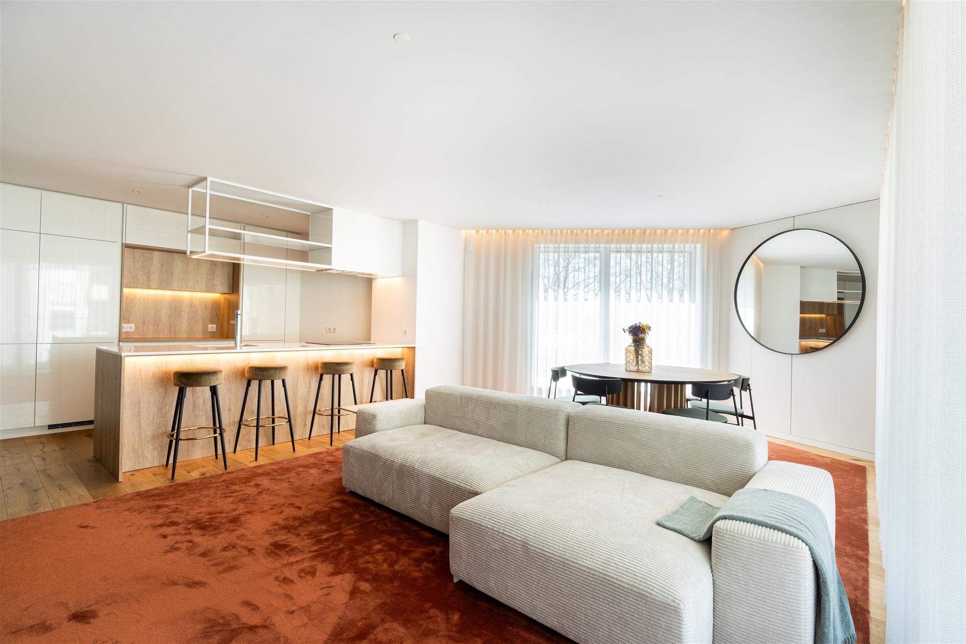 Apartamento T3 com Master Suíte e varanda localizado em Arca d’Água